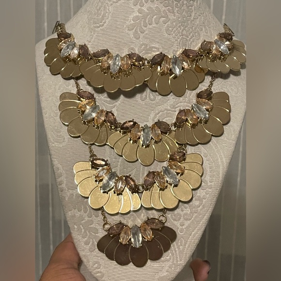 Rose Gold Rhinestone Statement Necklace - Picture 2 of 4